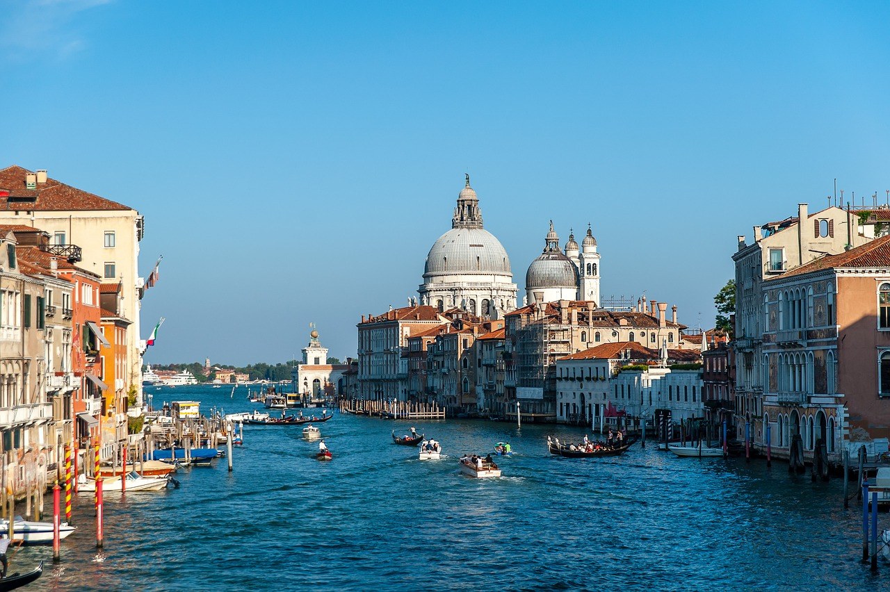 JEDNODNEVNI IZLET BURANO – MURANO – VENECIJA 