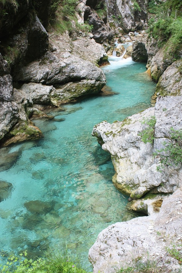 JEDNODNEVNI IZLET TOLMINSKA KORITA – KOBARID – BOVEC 