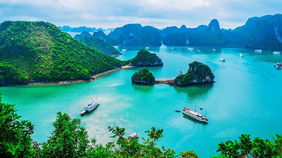 Vijetnam i krstarenje zaljevom Halong bay luksuznim brodom - 11 DANA,  Mondo premium