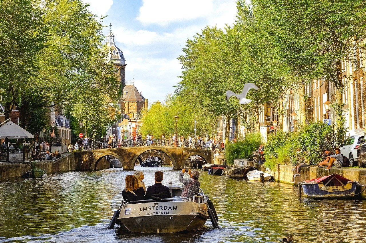 AMSTERDAM I GIETHOORN Zrakoplovom iz Zagreba 4 dana / 3 noćenja                                                     